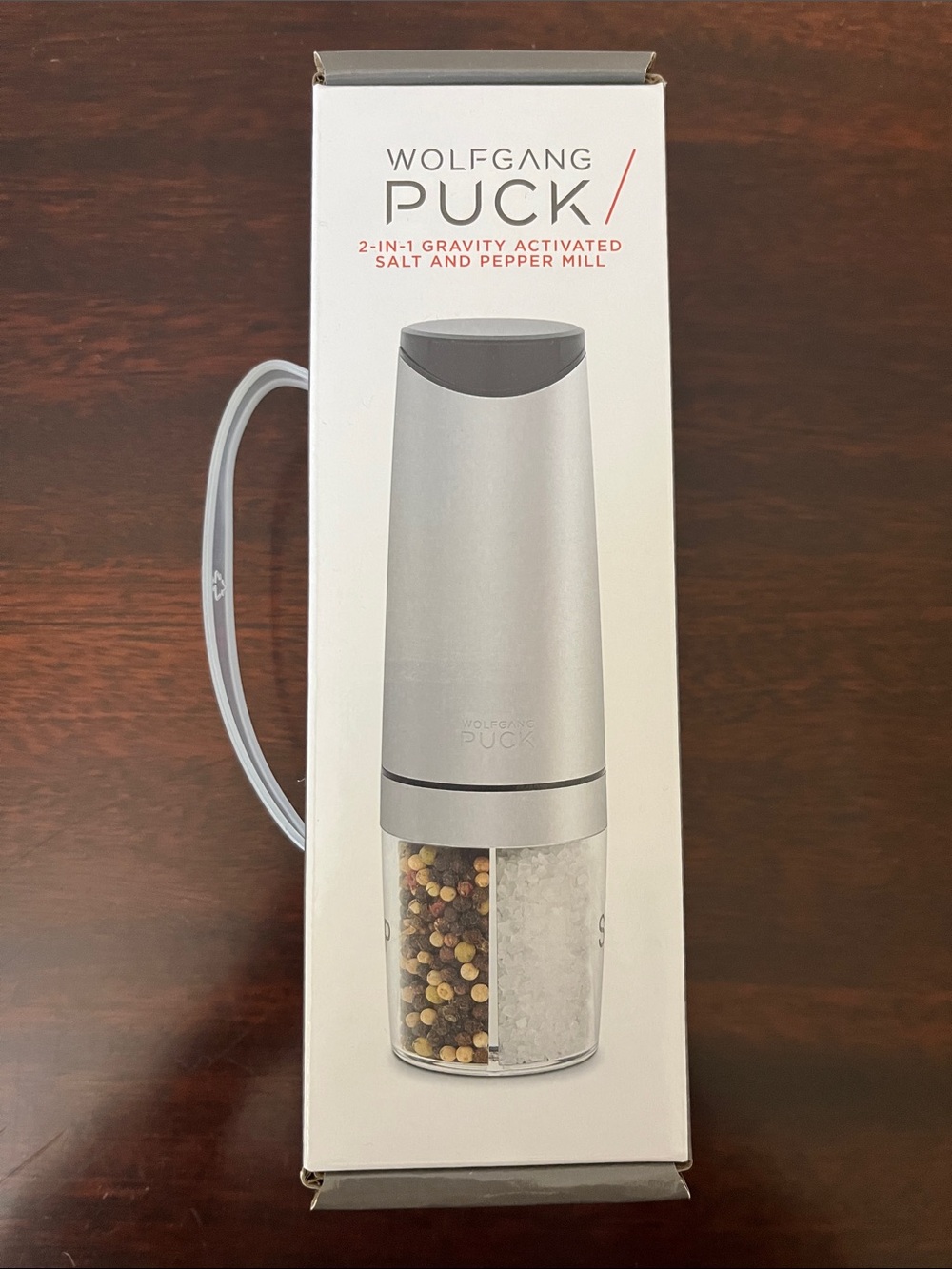 NWT Wolfgang Puck 2-in-1 Gravity Activated Salt and Pepper Mill